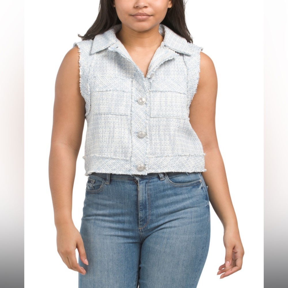 Cupcakes And Cashmere | NEW Women’s Boucle Boxy Vest
